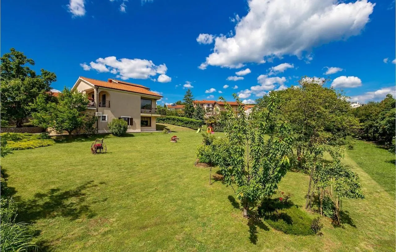 Sweet Apartment Marinici