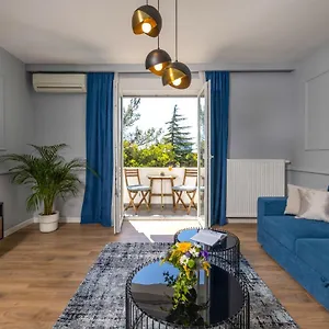 Blue Allure Apartman