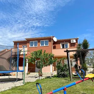 apartman-ritta.hotelinzadar.com/